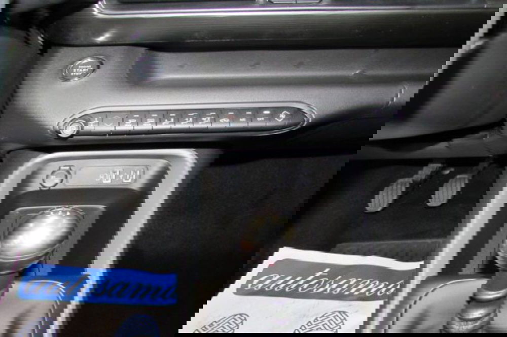 Jeep Avenger nuova a Milano (10)