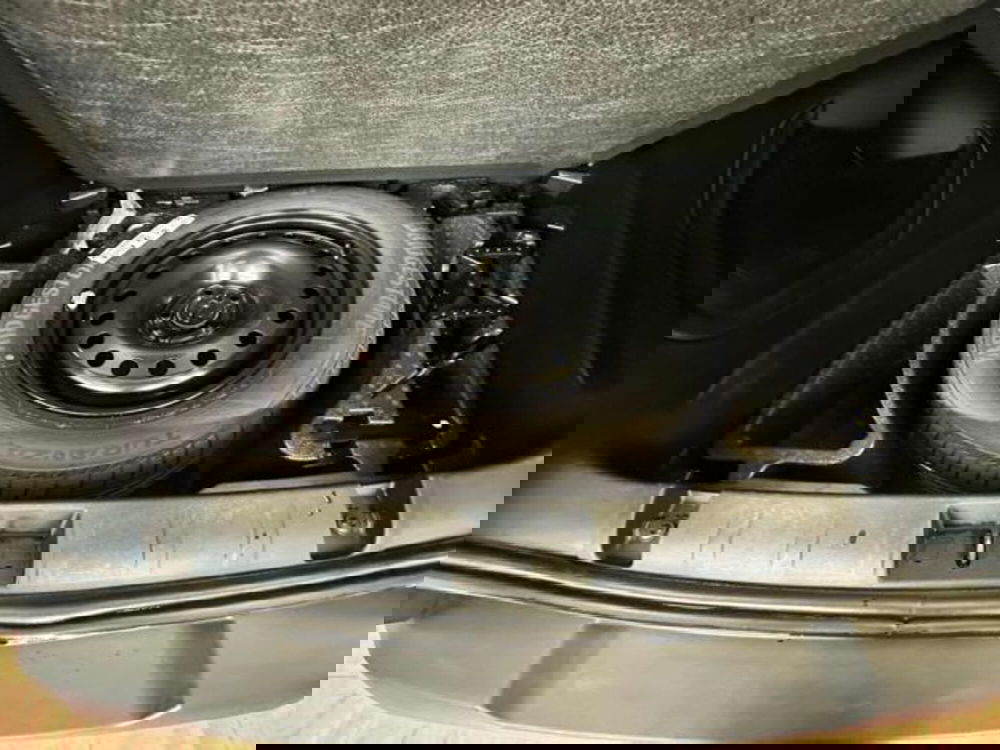 Jeep Renegade usata a Milano (12)