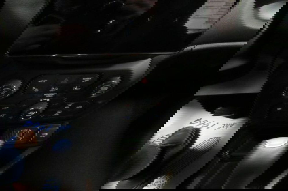 Jeep Renegade usata a Milano (10)