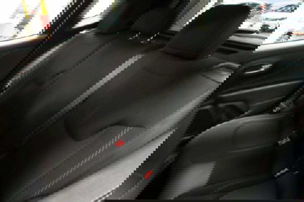 Jeep Renegade usata a Milano (14)