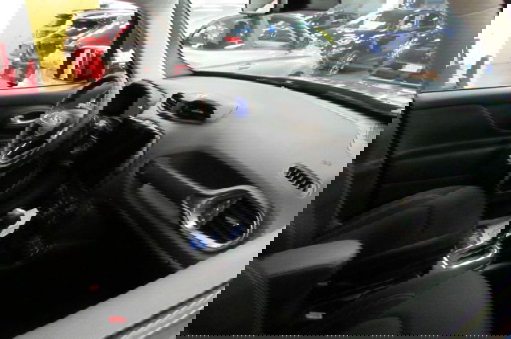 Jeep Renegade usata a Milano (17)