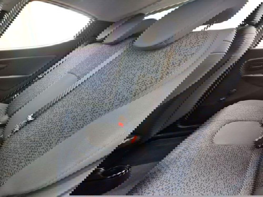 Lancia Ypsilon nuova a Salerno (15)