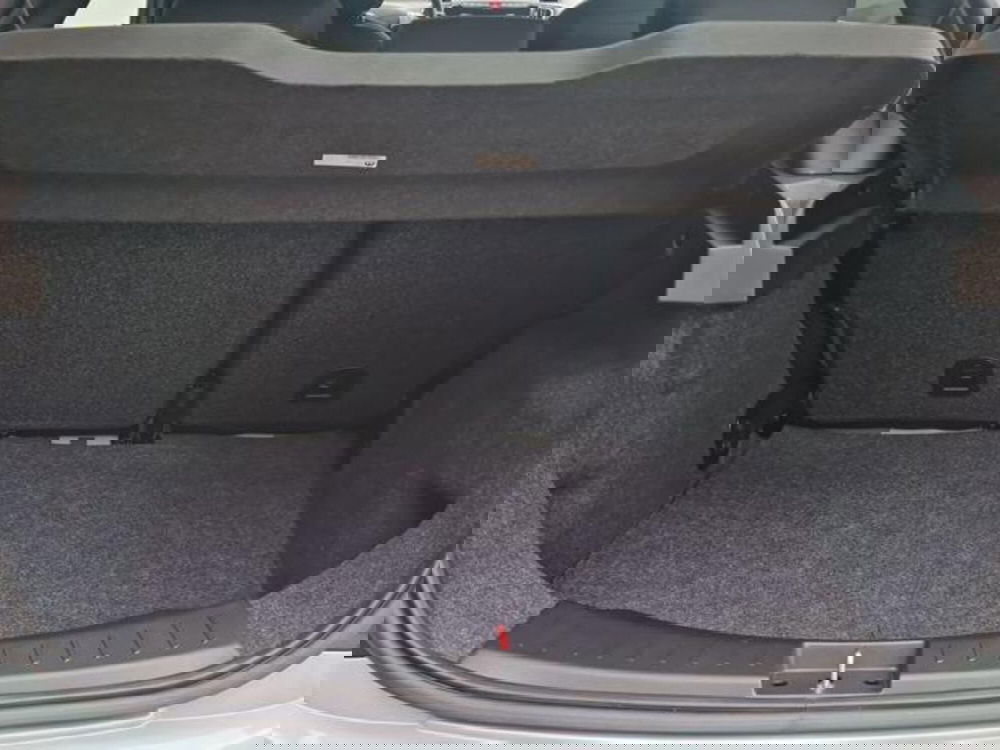 Lancia Ypsilon nuova a Salerno (19)