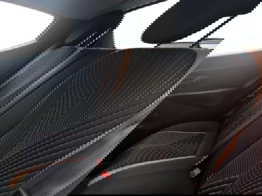 Lancia Ypsilon nuova a Salerno (15)