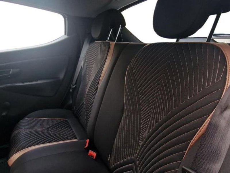 Lancia Ypsilon nuova a Salerno (15)