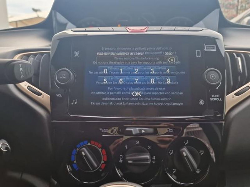 Lancia Ypsilon nuova a Salerno (16)