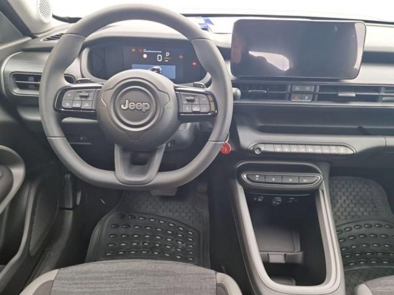 Jeep Avenger nuova a Salerno (10)
