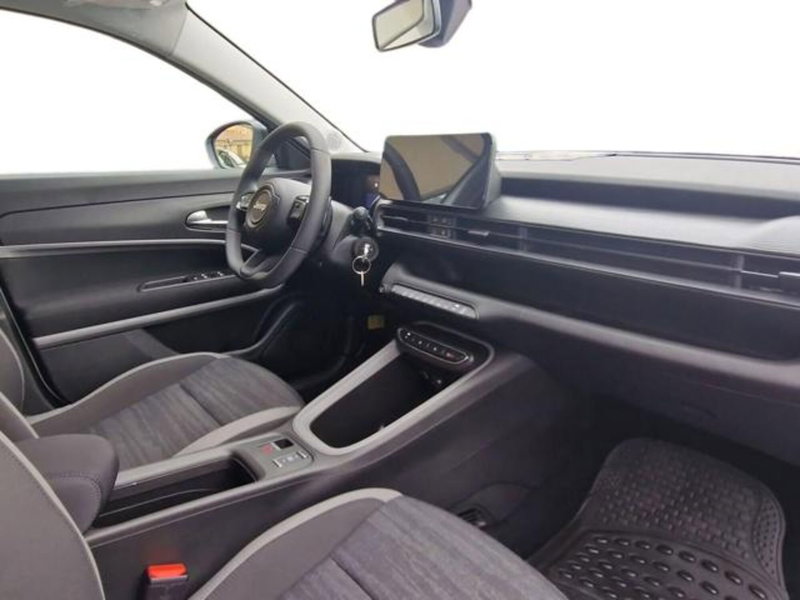 Jeep Avenger nuova a Salerno (13)