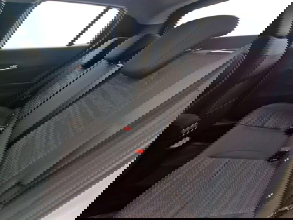 Jeep Avenger nuova a Salerno (15)