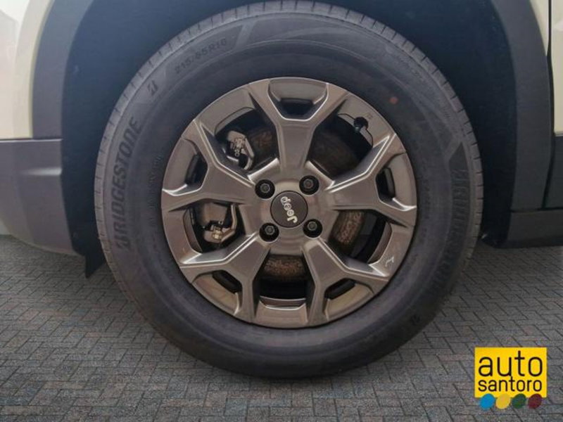 Jeep Avenger nuova a Salerno (7)