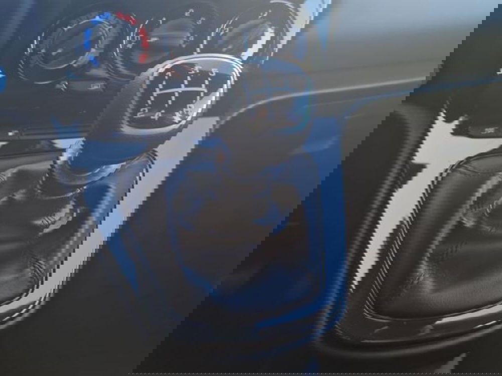 Lancia Ypsilon nuova a Salerno (17)