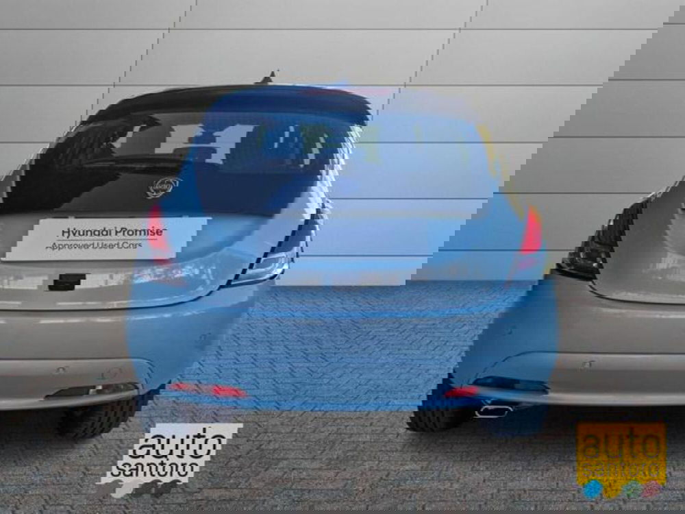 Lancia Ypsilon nuova a Salerno (6)