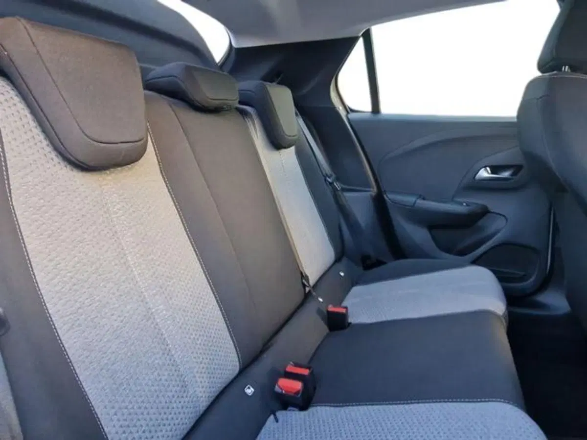 Opel Corsa nuova a Salerno (14)