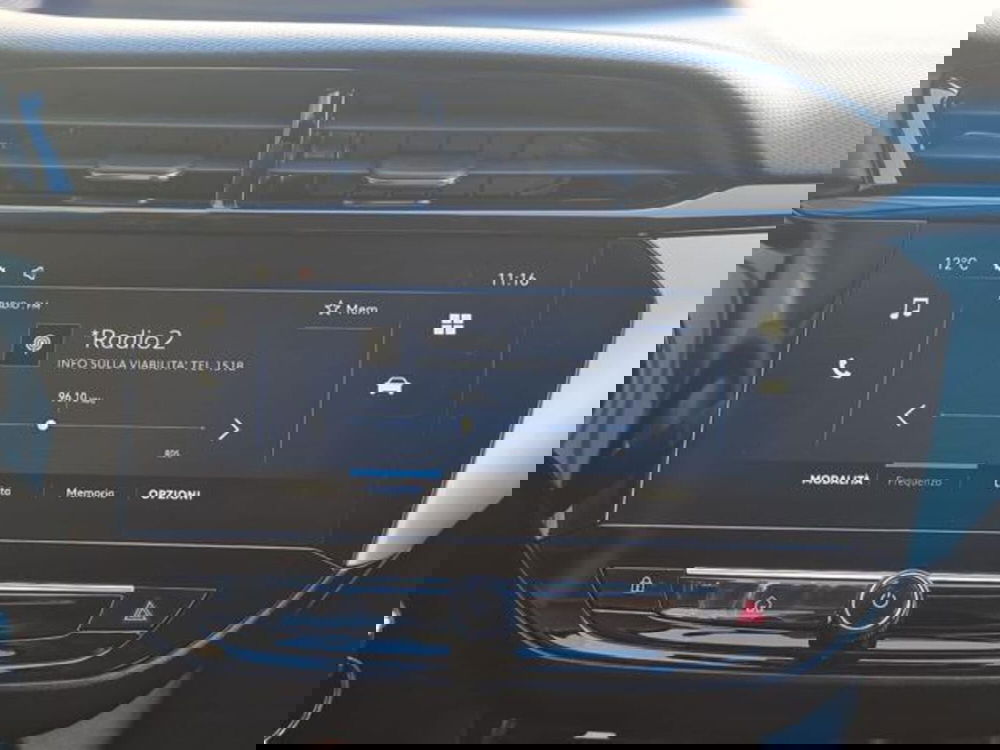 Opel Corsa nuova a Salerno (16)