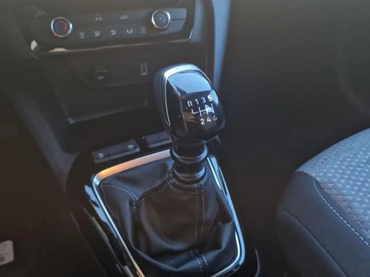 Opel Corsa nuova a Salerno (17)
