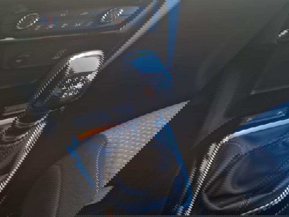 Opel Corsa nuova a Salerno (17)