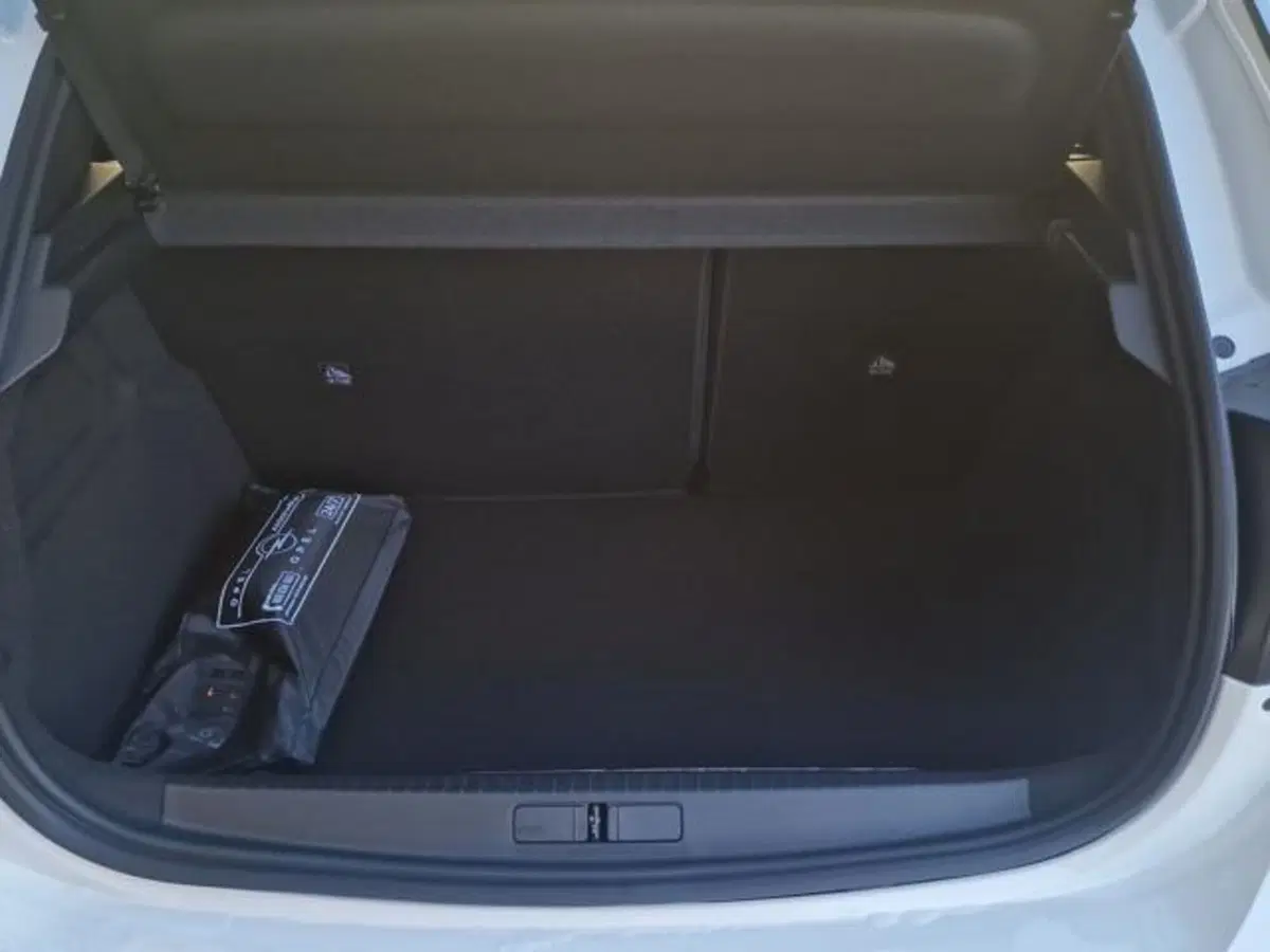 Opel Corsa nuova a Salerno (19)