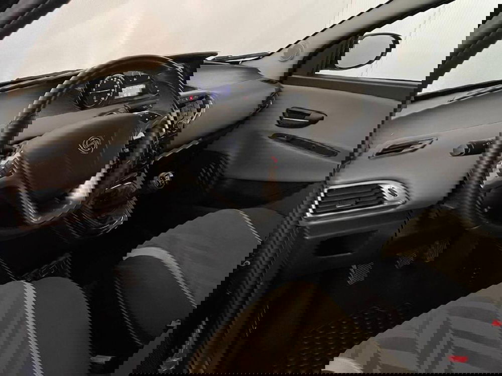 Lancia Ypsilon usata a Torino (11)