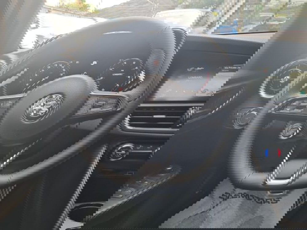 Alfa Romeo Giulia nuova a Monza e Brianza (9)