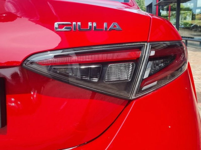 Alfa Romeo Giulia nuova a Monza e Brianza (15)