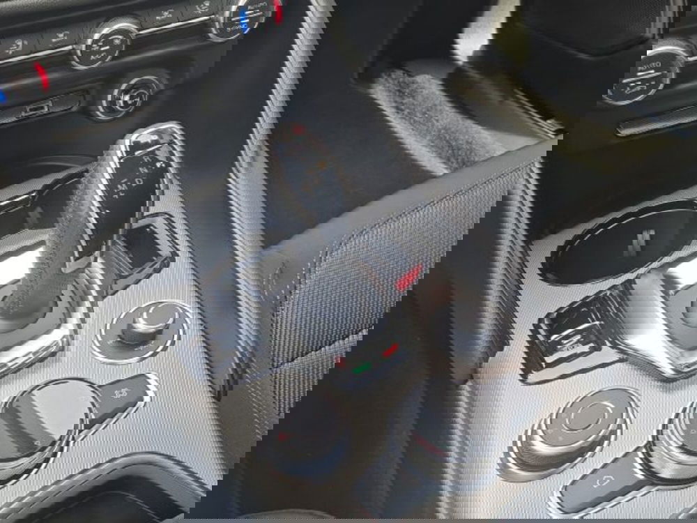 Alfa Romeo Giulia nuova a Monza e Brianza (18)