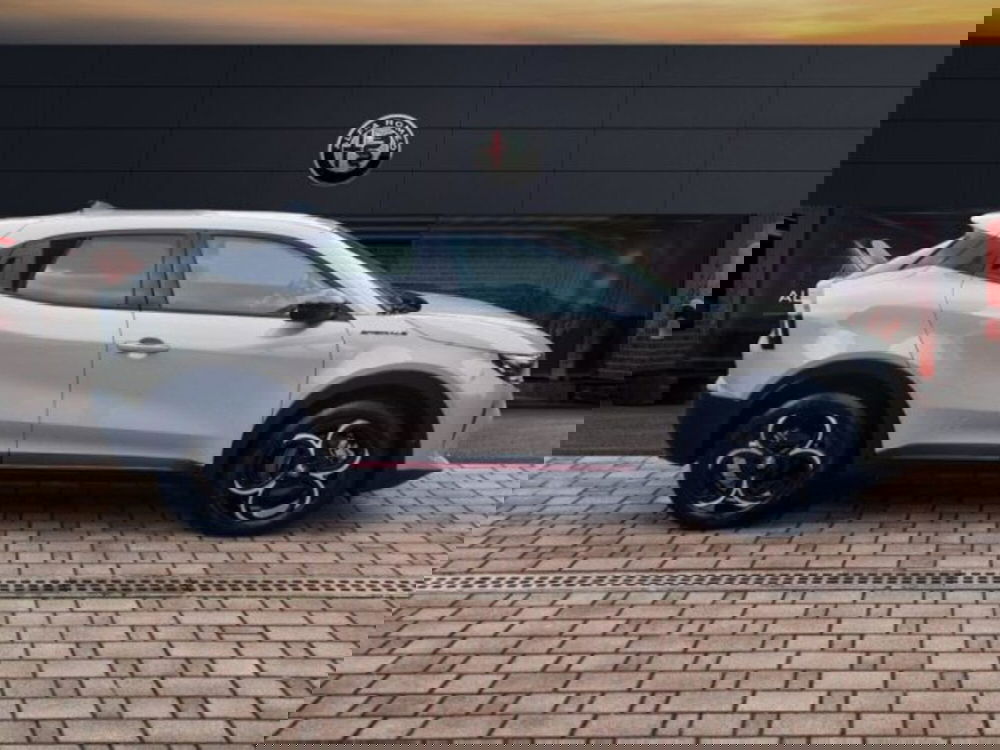 Alfa Romeo Junior nuova a Monza e Brianza (4)