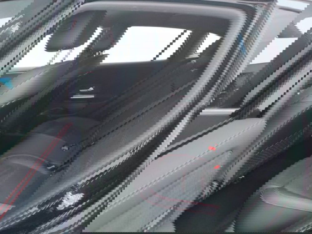 Mercedes-Benz EQA usata a Teramo (11)