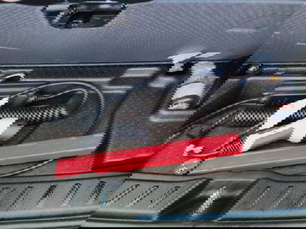 Mercedes-Benz EQA usata a Teramo (12)