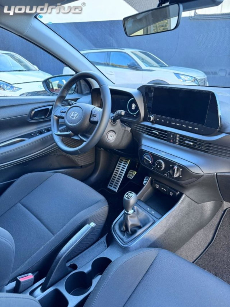 Hyundai Bayon nuova a Napoli (8)