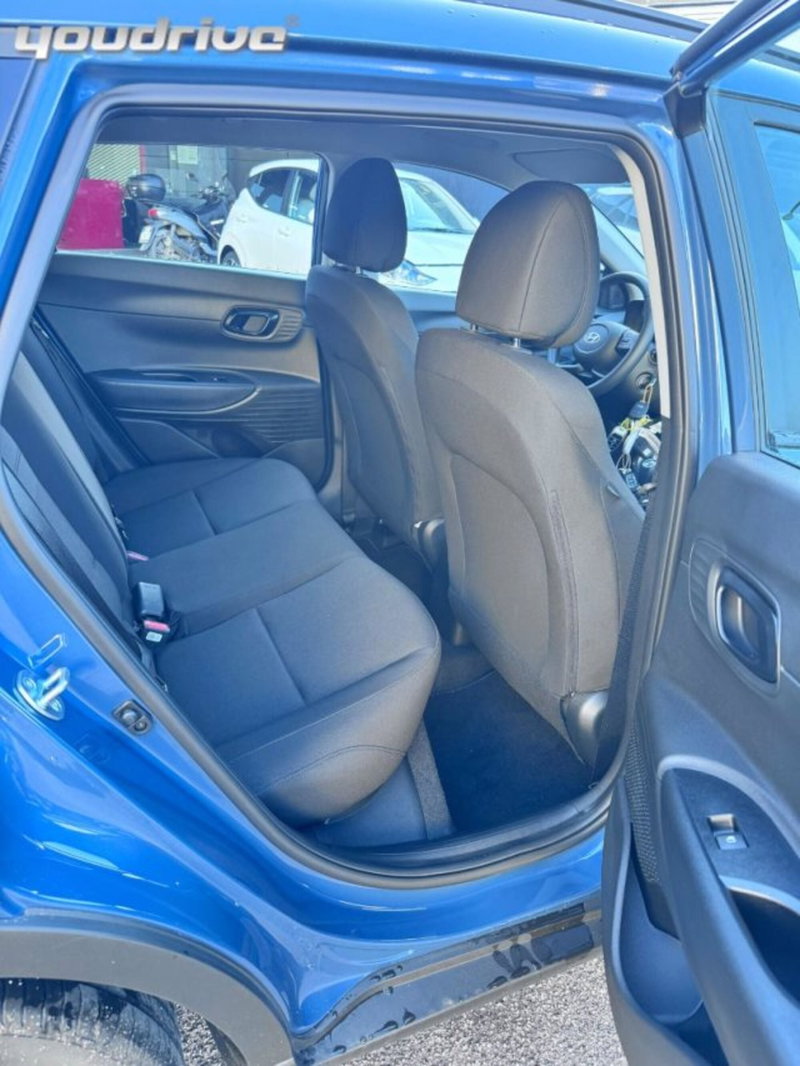 Hyundai Bayon nuova a Napoli (9)