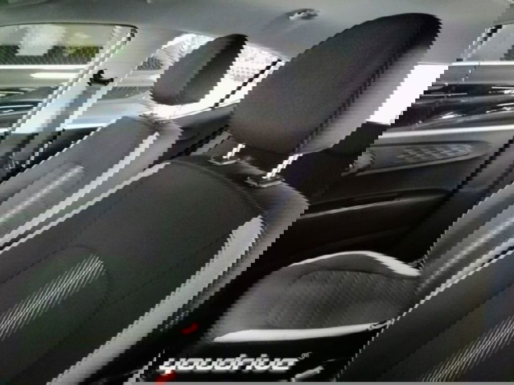 Hyundai i10 nuova a Napoli (18)