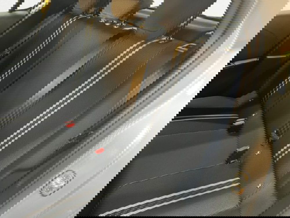 Opel Corsa nuova a Napoli (13)