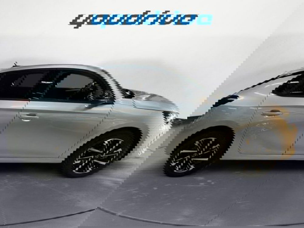 Opel Corsa nuova a Napoli (6)