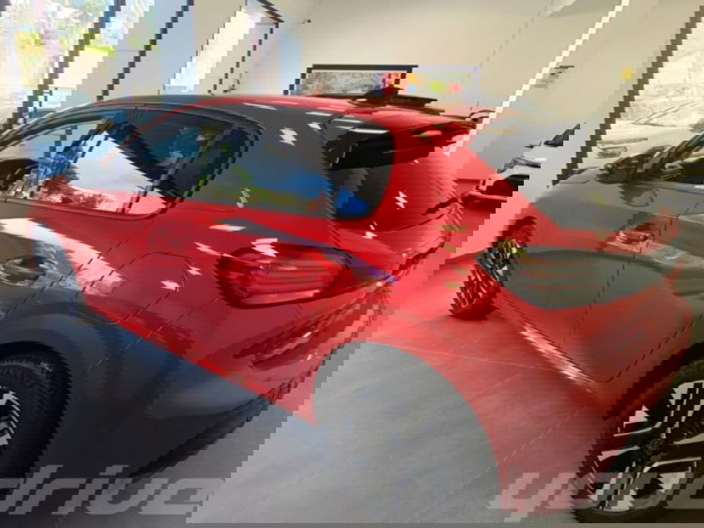 Peugeot 208 nuova a Napoli (3)