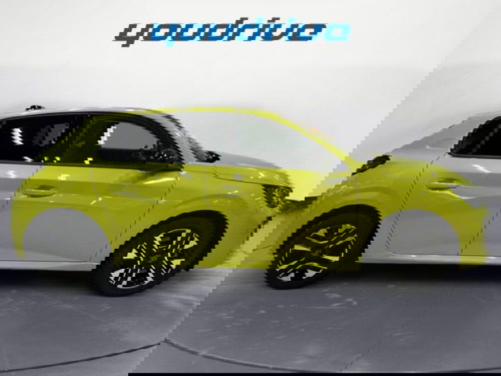 Peugeot 208 nuova a Napoli (6)