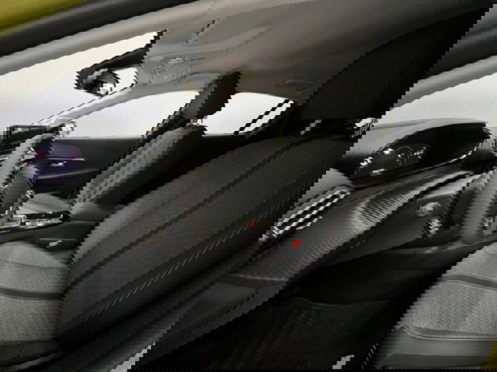 Peugeot 208 nuova a Napoli (9)