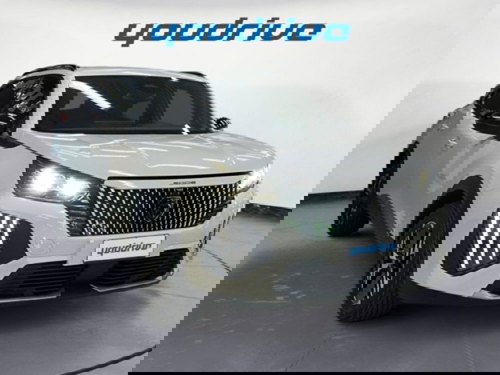 Peugeot 2008 nuova a Napoli (7)