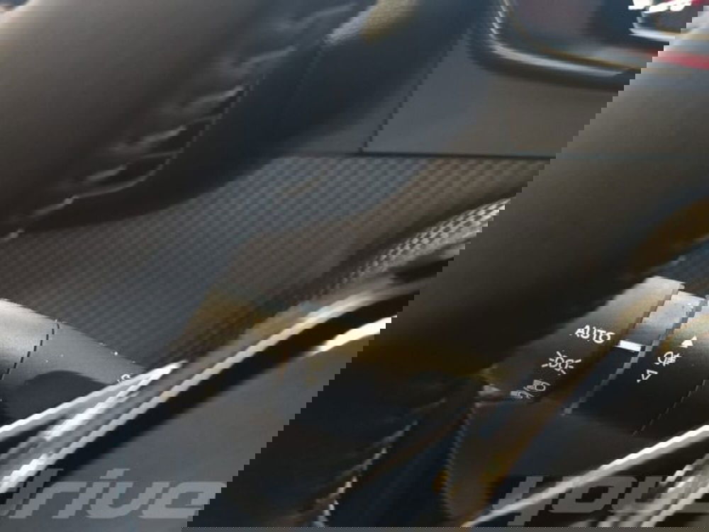 Peugeot 2008 nuova a Napoli (14)