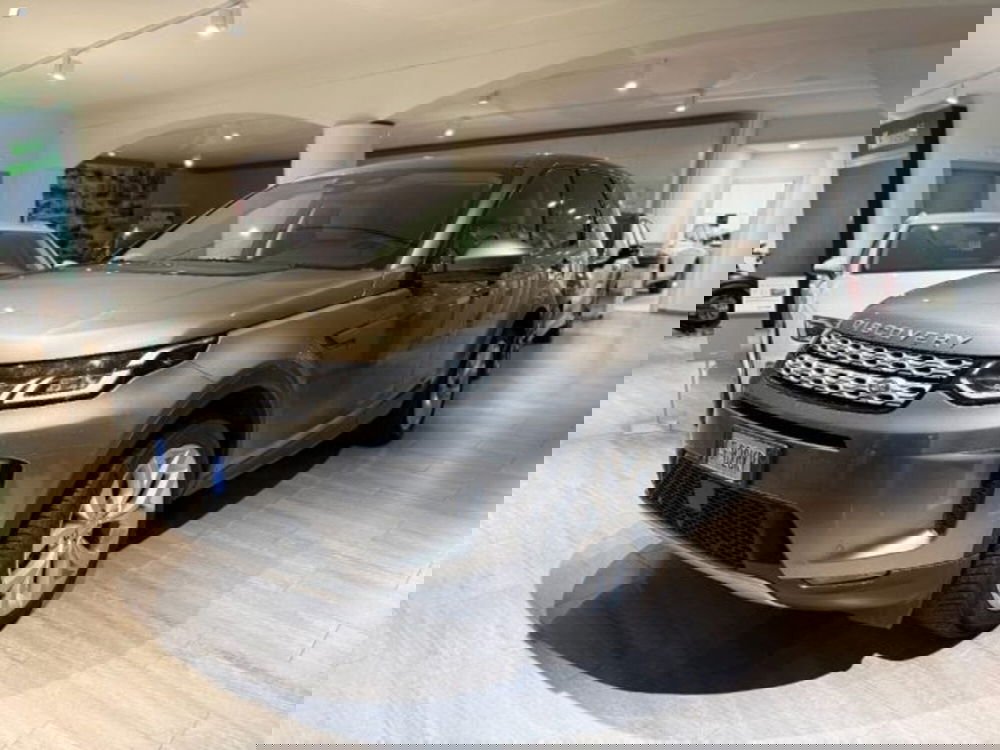Land Rover Discovery Sport usata a Lucca