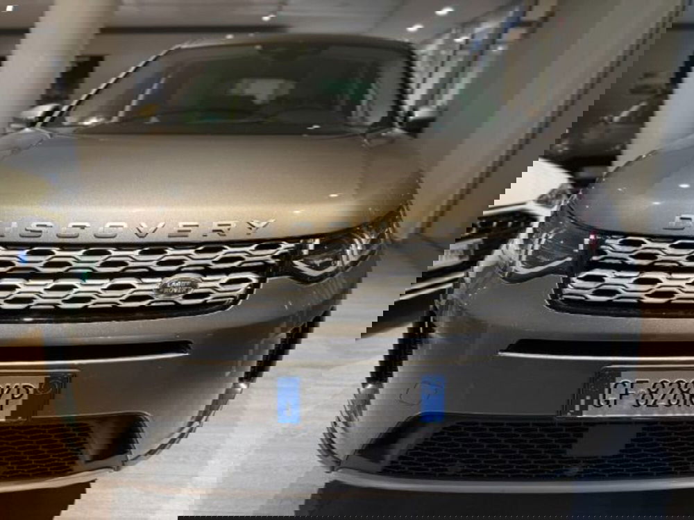 Land Rover Discovery Sport usata a Lucca (2)