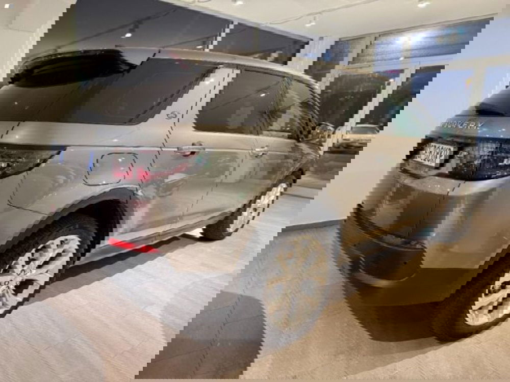 Land Rover Discovery Sport usata a Lucca (4)