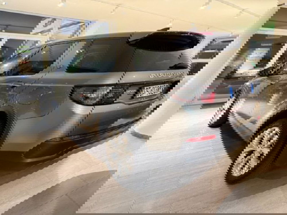 Land Rover Discovery Sport usata a Lucca (5)