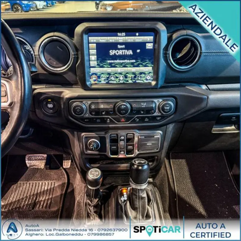 Jeep Wrangler Unlimited usata a Sassari (15)