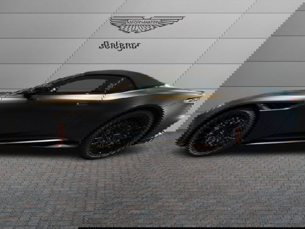 Aston Martin DBS Superleggera Volante usata a Bologna (3)