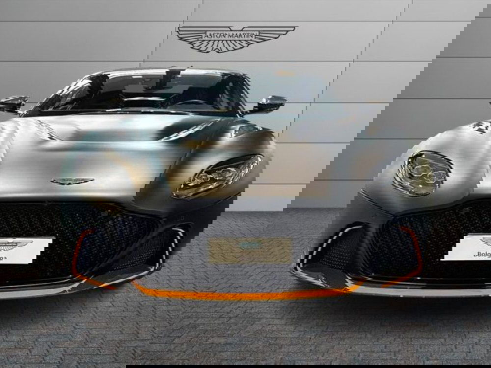 Aston Martin DBS Superleggera Volante usata a Bologna (4)
