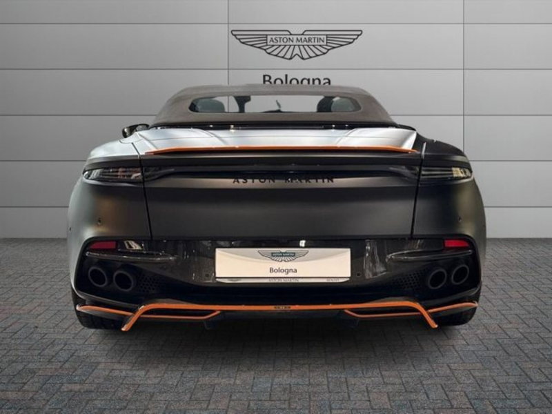 Aston Martin DBS Superleggera Volante usata a Bologna (6)