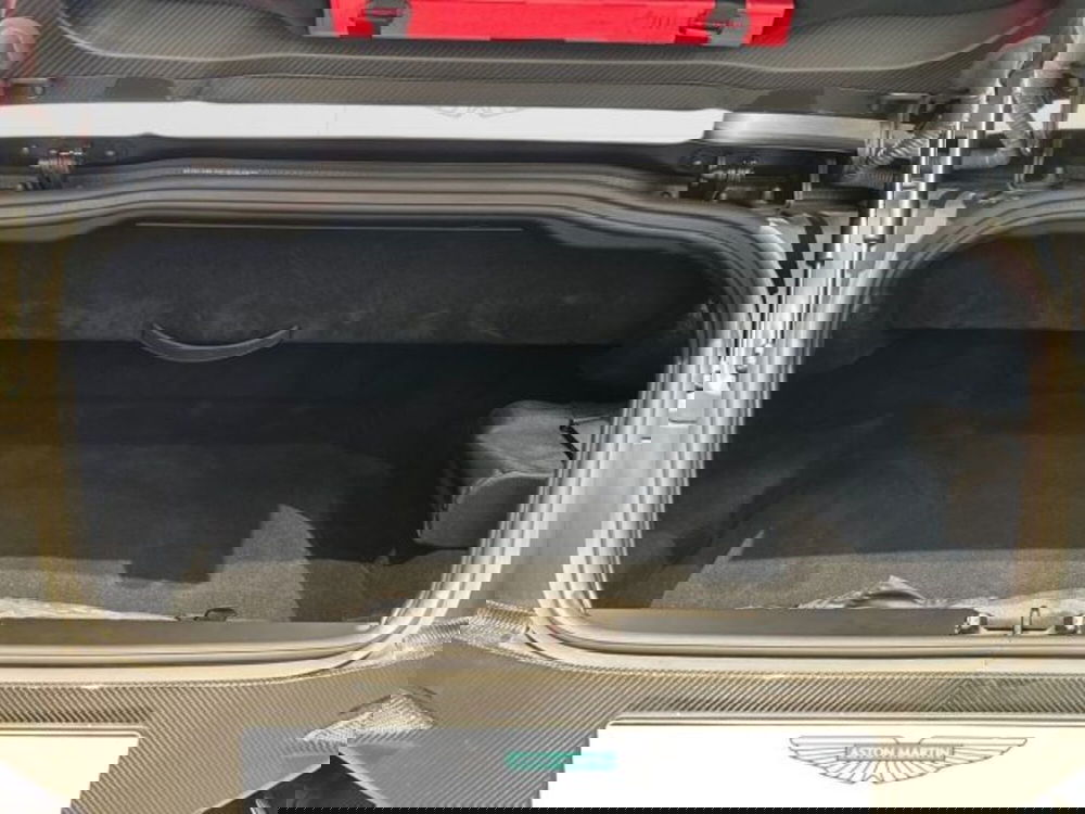 Aston Martin DBS Superleggera Volante usata a Bologna (7)