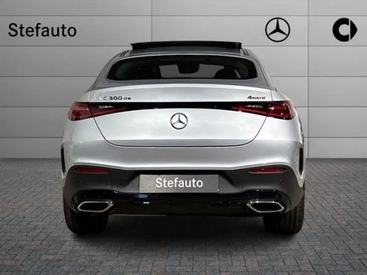 Mercedes-Benz GLC nuova a Bologna (6)