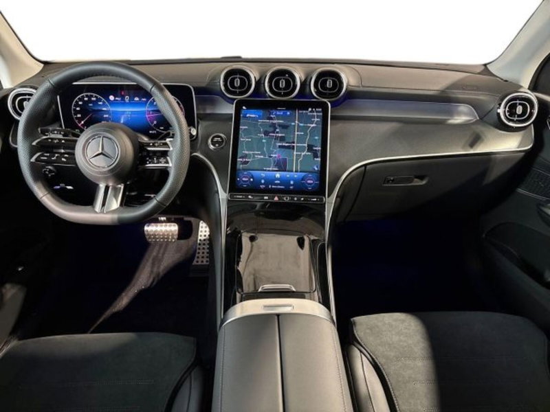 Mercedes-Benz GLC nuova a Bologna (13)