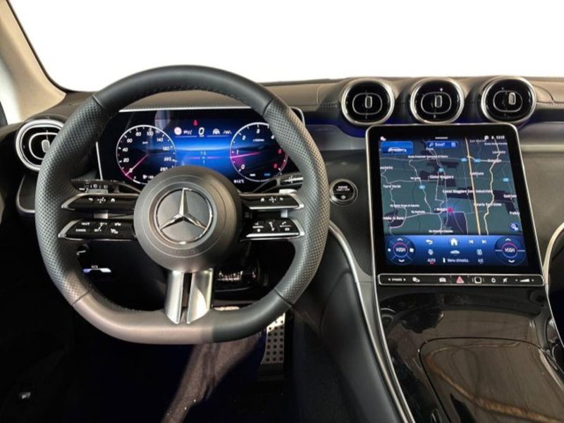 Mercedes-Benz GLC nuova a Bologna (14)